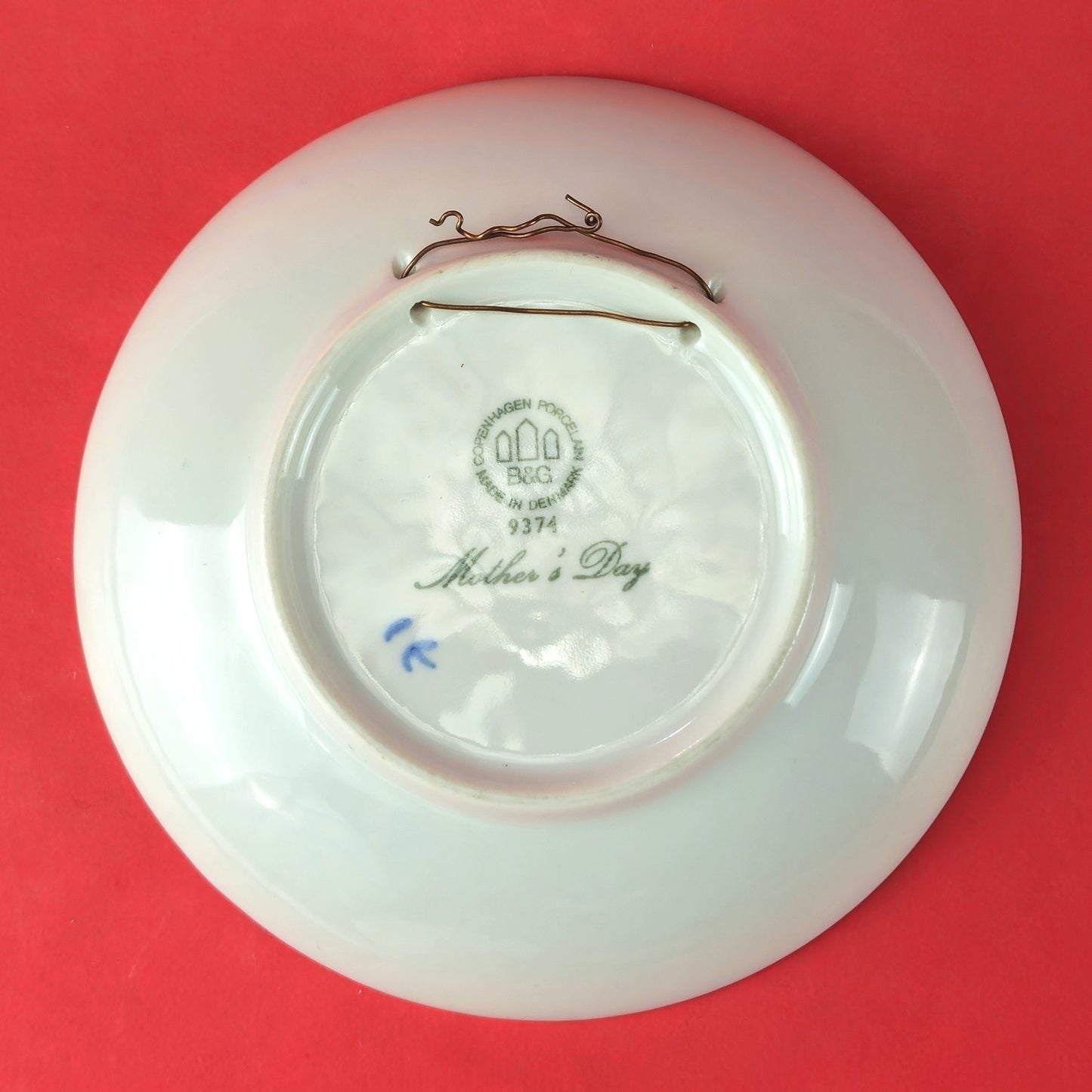 1974 BING & GRONDAHL B & G MORS DAG MOTHER'S DAY PLATE: POLAR BEAR WITH CUBS1