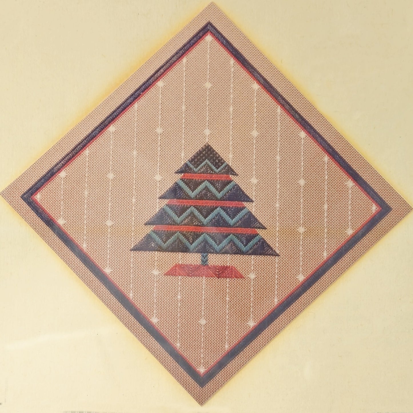 LIGHT HOUSE DESIGNS STITCH GUIDE:  WATERCOLOURS CHRISTMAS TREE     BM0