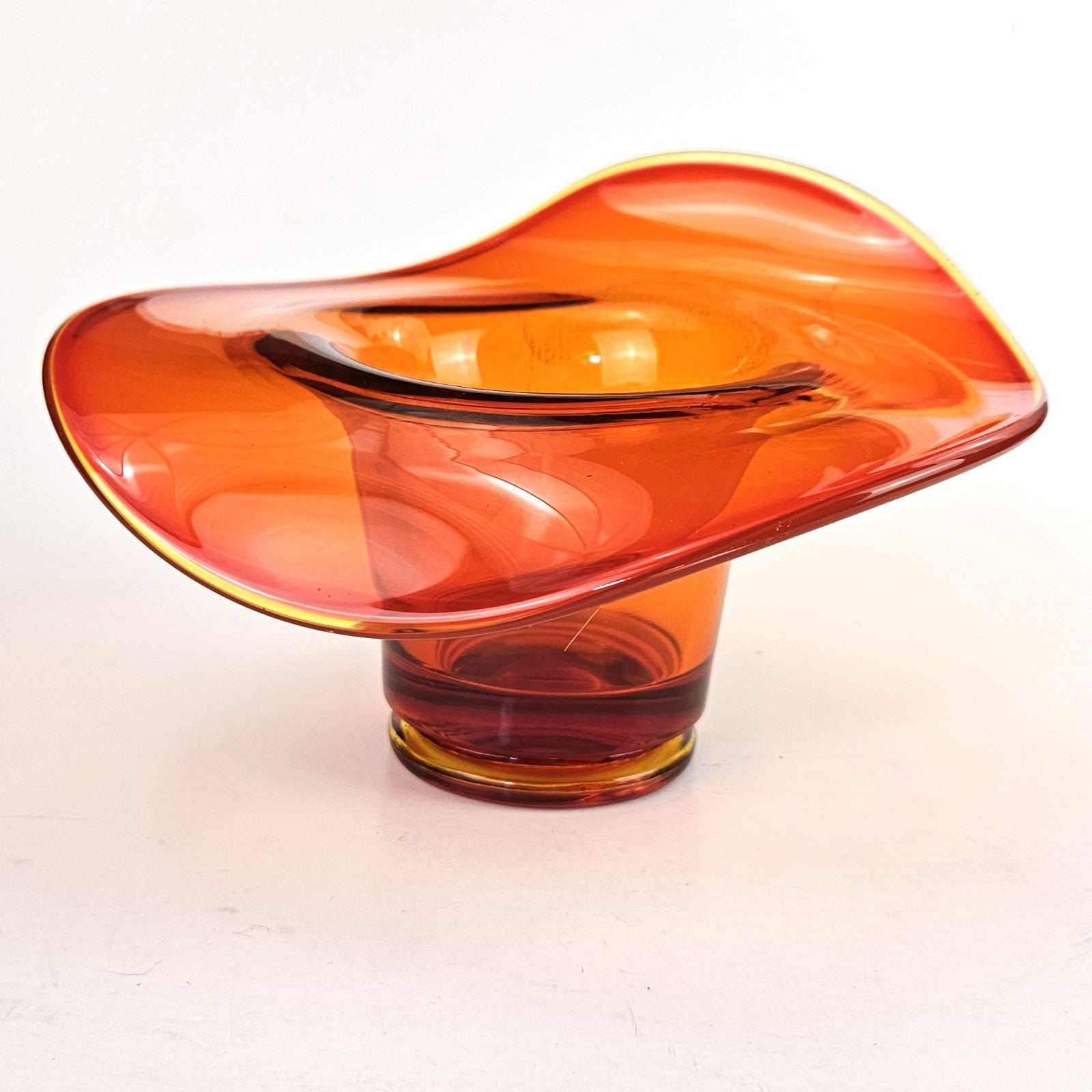 1960s L.E. SMITH PANSY VASE:  AMBERINA ART GLASS3