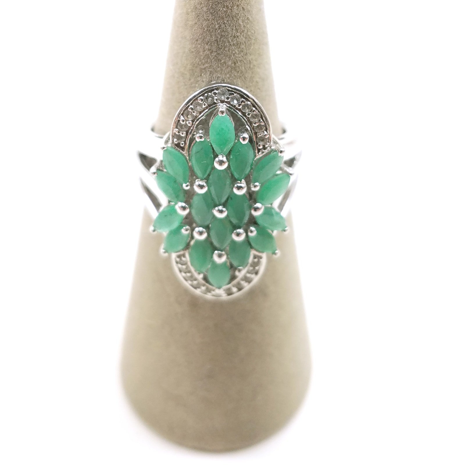 QUINTESSENCE JEWELRY CLUSTER RING LIGHT GREEN AGATE W/ MARCASITE SZ 6, 925  RDO1