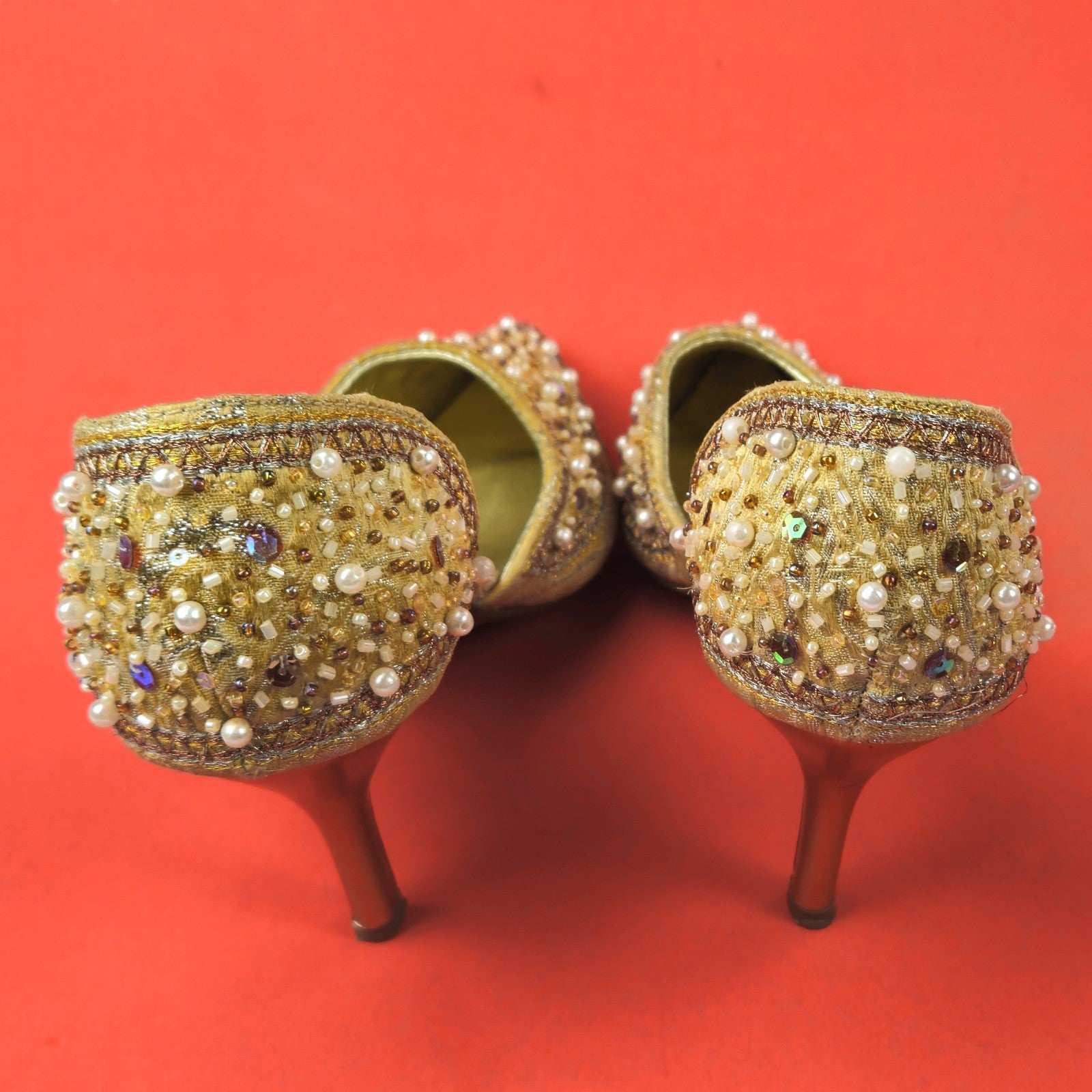 PREOWNED ANNE MICHELLE GLITTERY, SEQUIN, BEADED WOMENS HEELS SHOES SIZE 8   LF3