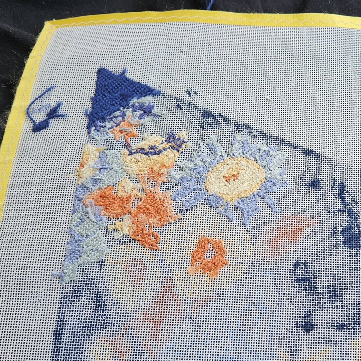 TAPESTRY FAIR HP NEEDLEPOINT CANVAS:  FLORAL PURSE      BM1
