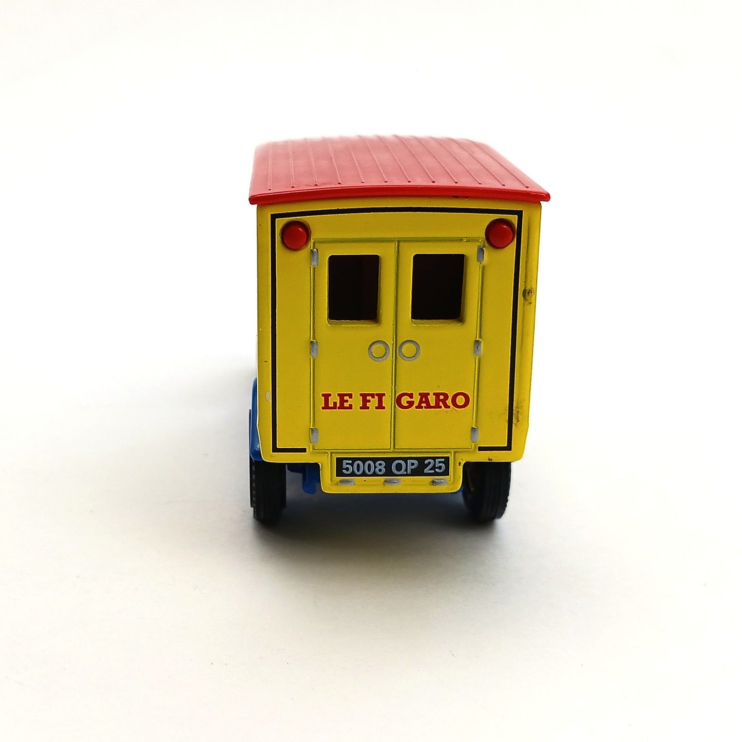 MATCHBOX POWER OF THE PRESS COLLECTIBLE: 1910 RENAULT AG  LE-FIGARO YPP-01 FM4