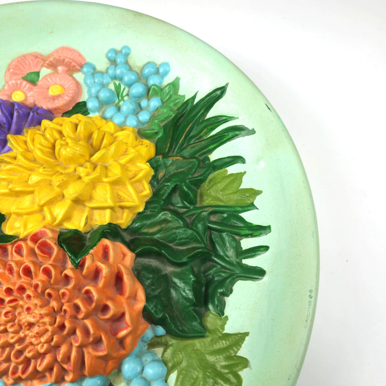 UNIQUE HOME DECOR WALL HANGING:  PAINTED FLOWER CERAMIC    KD2