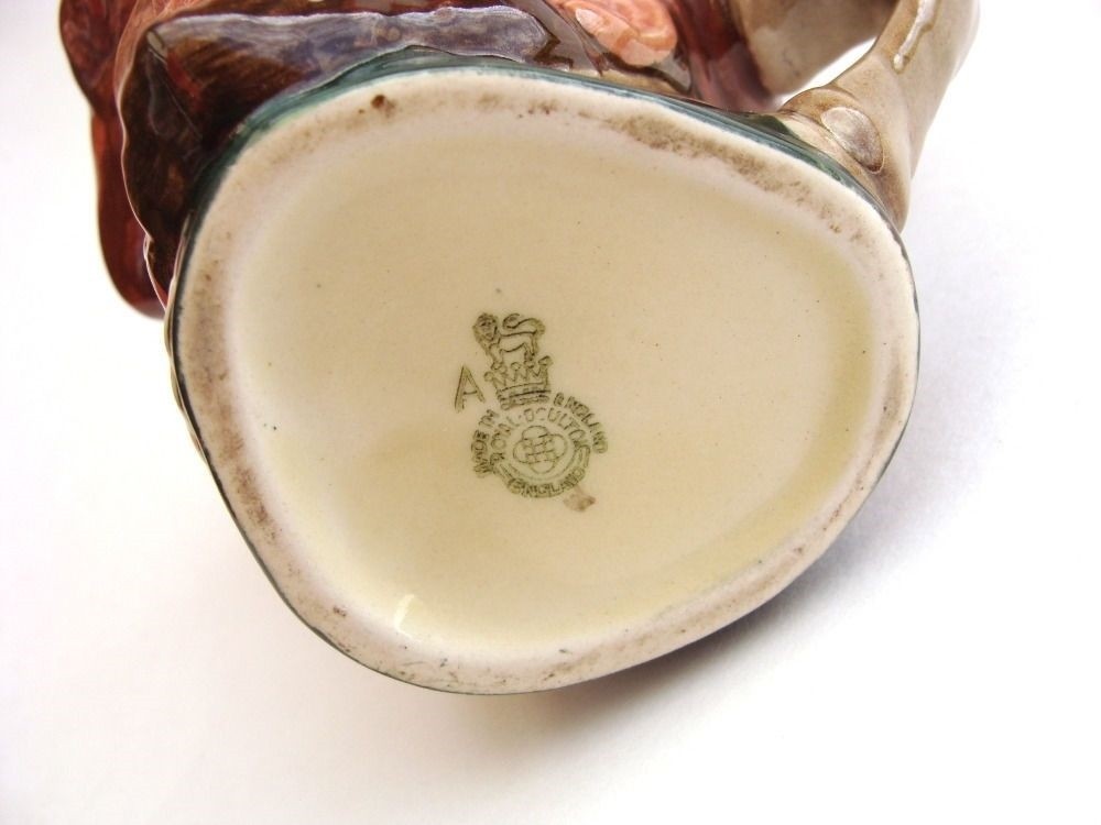 ROYAL DOULTON CHARACTER SMALL JUG: SIR FRANCIS DRAKE W/ HAT D6174  NO BOX     KM5