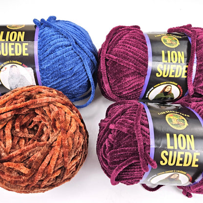 4 SKEINS LION BRAND YARN LOT:  LION SUEDE1
