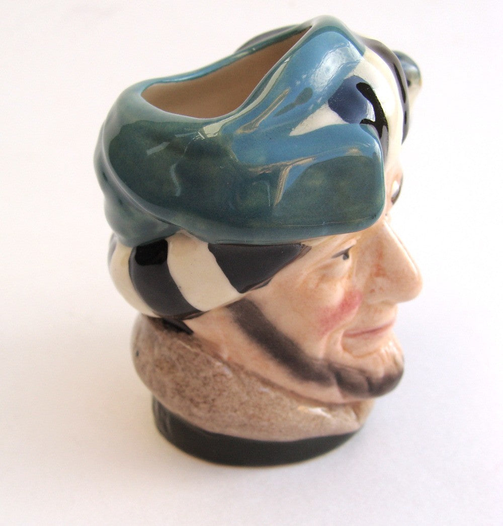 ROYAL DOULTON CHARACTER MINI JUG: THE FALCONER  D6547 VAR. 1   NO BOX    KM1
