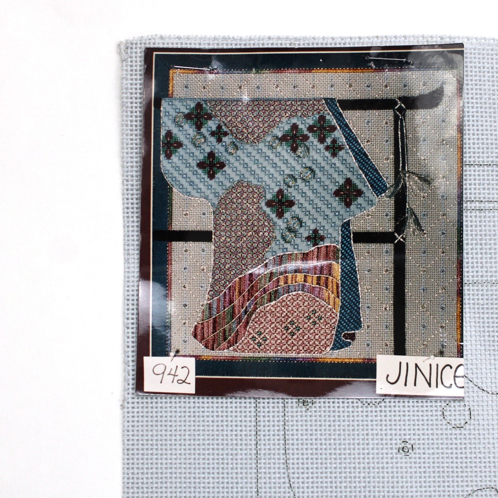 JINICE NEEDLEPOINT CANVAS:  KIMONO DRAWN DESIGN  BM0