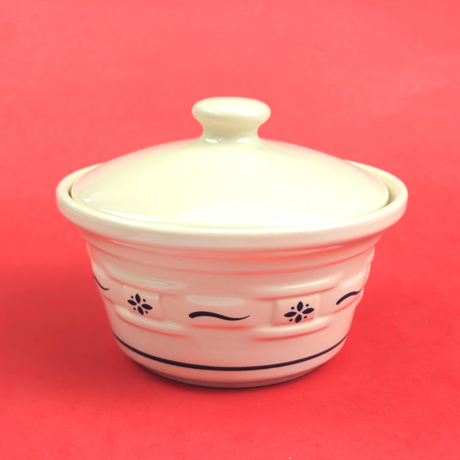 RETIRED LONGABERGER POTTERY:  1 PINT LIDDED CASSEROLE DISH1