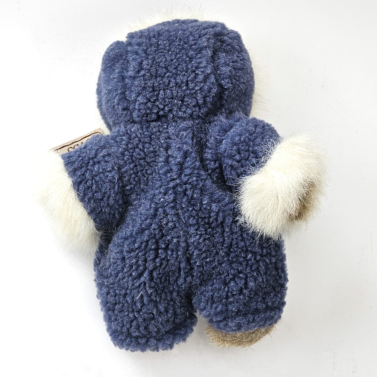 ADORABLE 2002 PLUSH BOYDS BEAR:  INGA B. BURRBRUIN  BEST DRESSED 904025  LF1