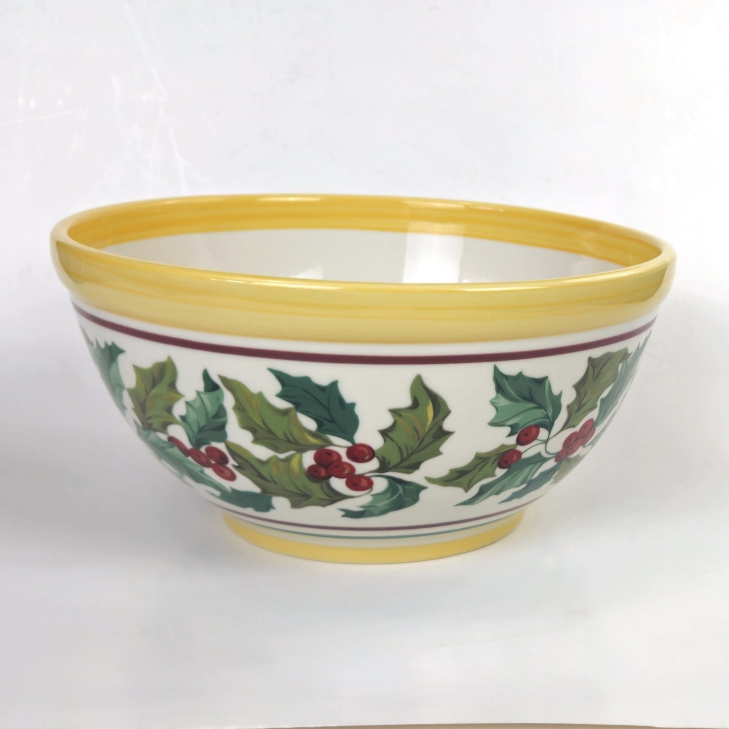 RETIRED LONGABERGER POTTERY:  CHRISTMAS AMERICAN HOLLY LG SERVING BOWL  NIB1