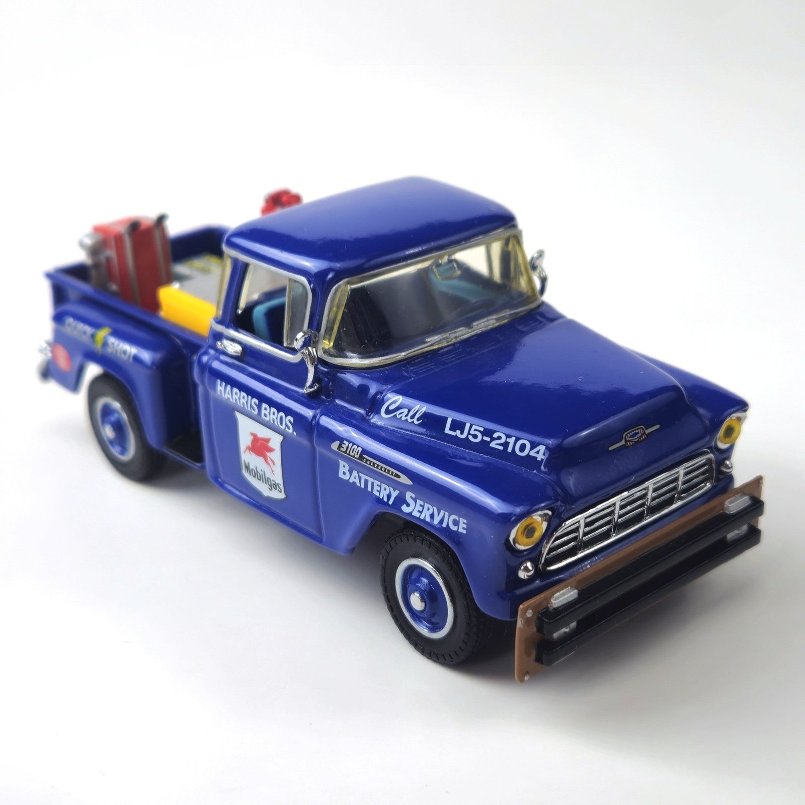 MATCHBOX DIE CAST 1/43 TRUCK: 1956 CHEVROLET 3100 YRS-03  FM1