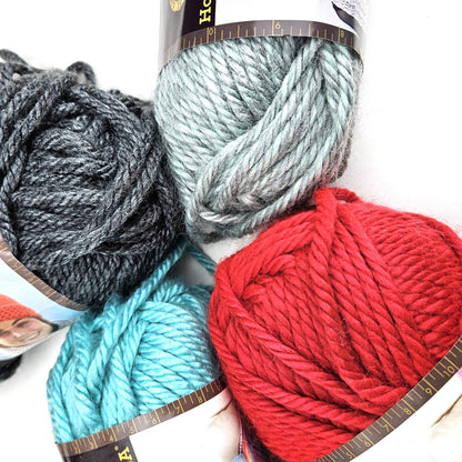 7 SKEINS LION BRAND HOMETOWN USA BULKY YARN:  VARIETY COLORS    LF1