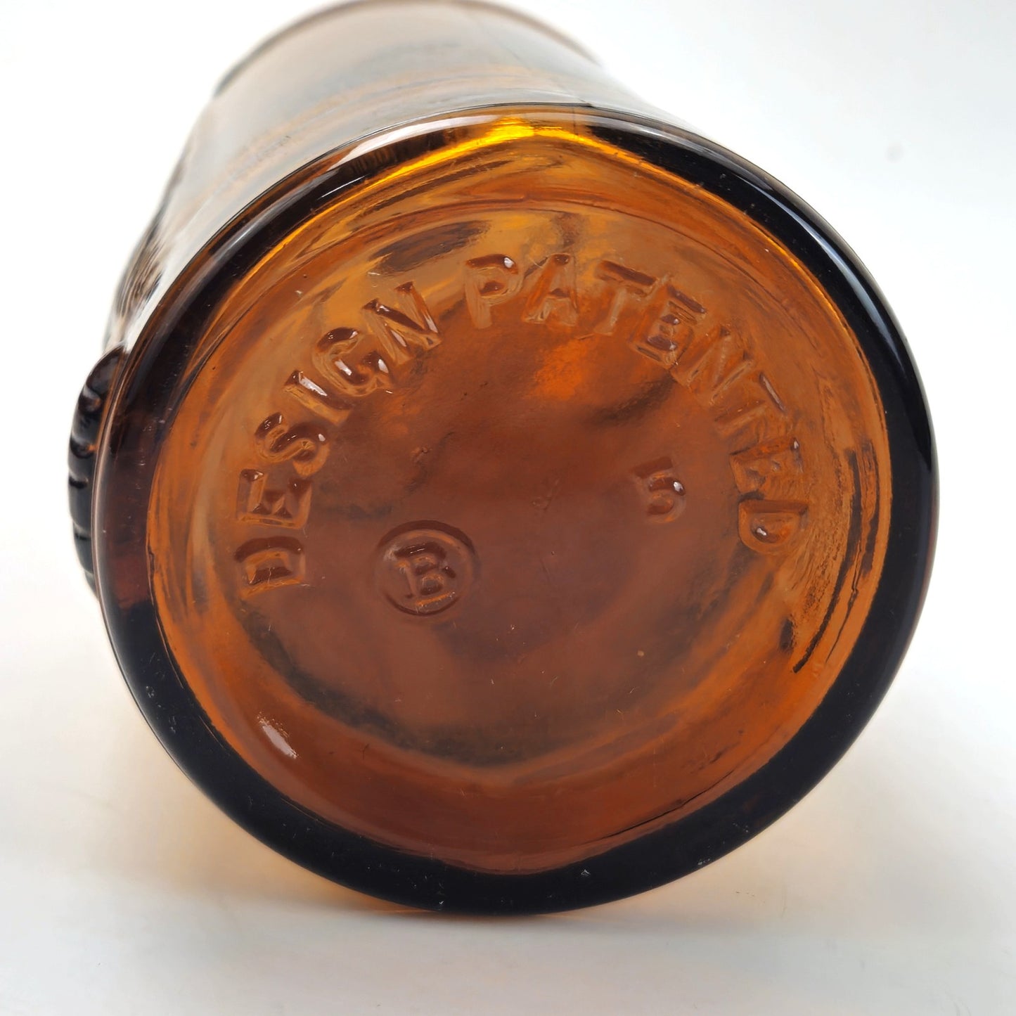 1930s AMBER ELEPHANT BROCKWAY BOTTLE LOT:  CLOROX?14