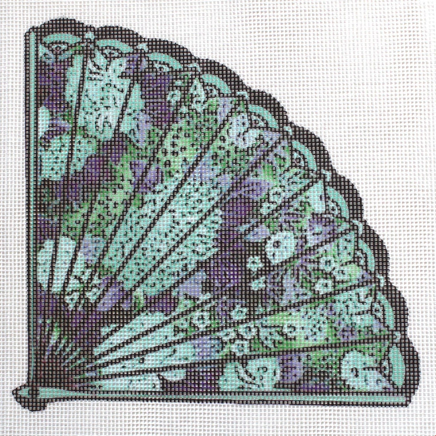 NEEDLEPOINT CANVAS:  LACY FAN  BM0