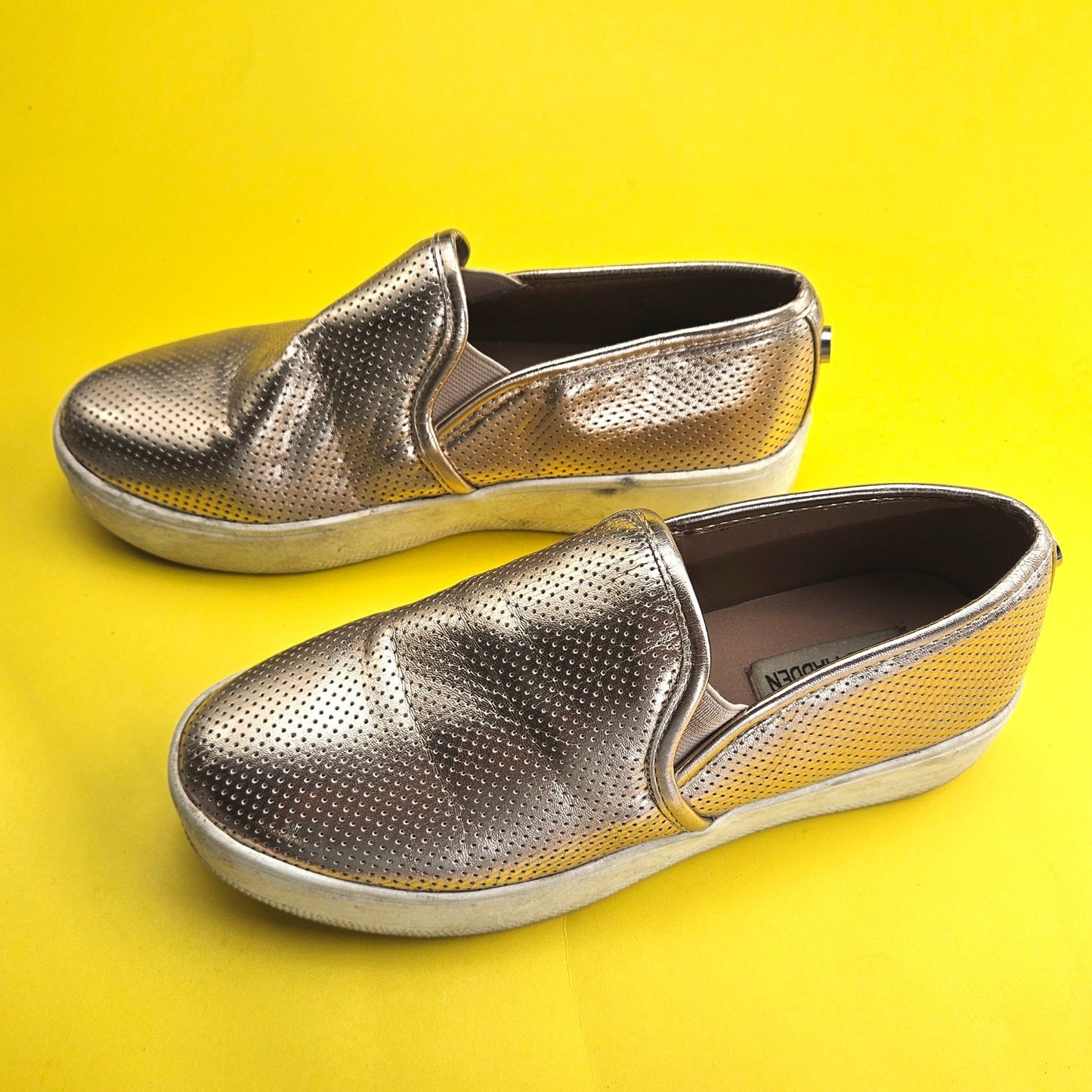 PREOWNED STEVE MADDEN GRACY WOMENS SHOES 6.5: CASUAL METALLIC CHAMPAGNE     JA1