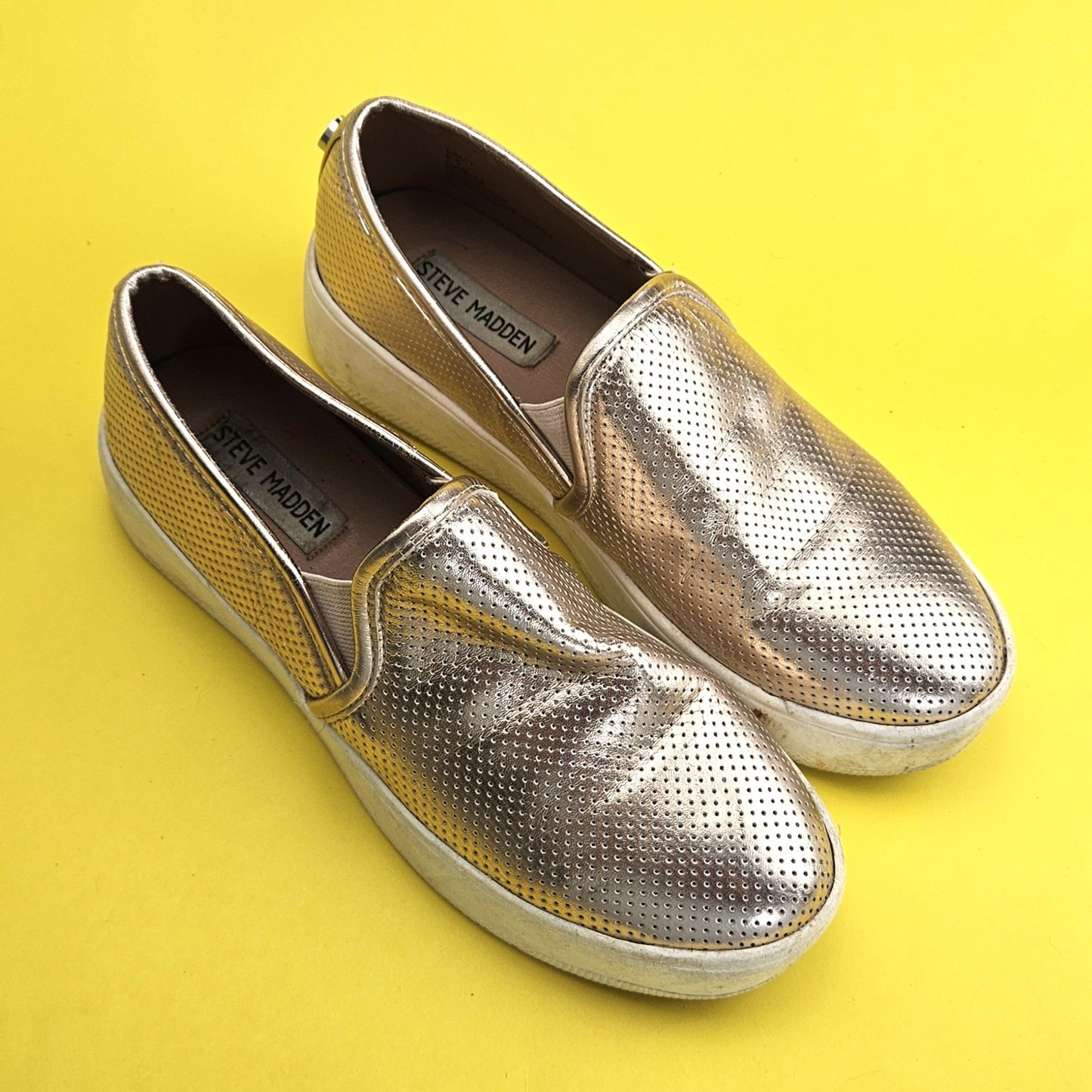 PREOWNED STEVE MADDEN GRACY WOMENS SHOES 6.5: CASUAL METALLIC CHAMPAGNE     JA0