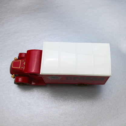 MATCHBOX POWER OF THE PRESS COLLECTIBLE: 1920 MACK AC PRAVDA  YPP-06 FM5