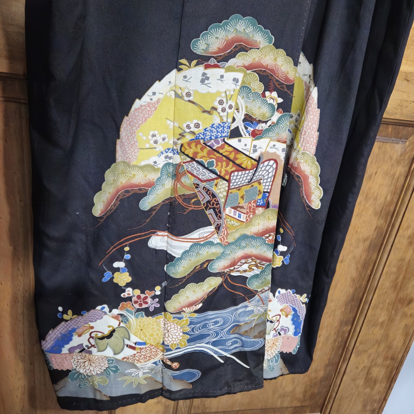 VINTAGE JAPANESE TOMESODE SILK FABRIC ROBE KIMONO TREE DESIGN3