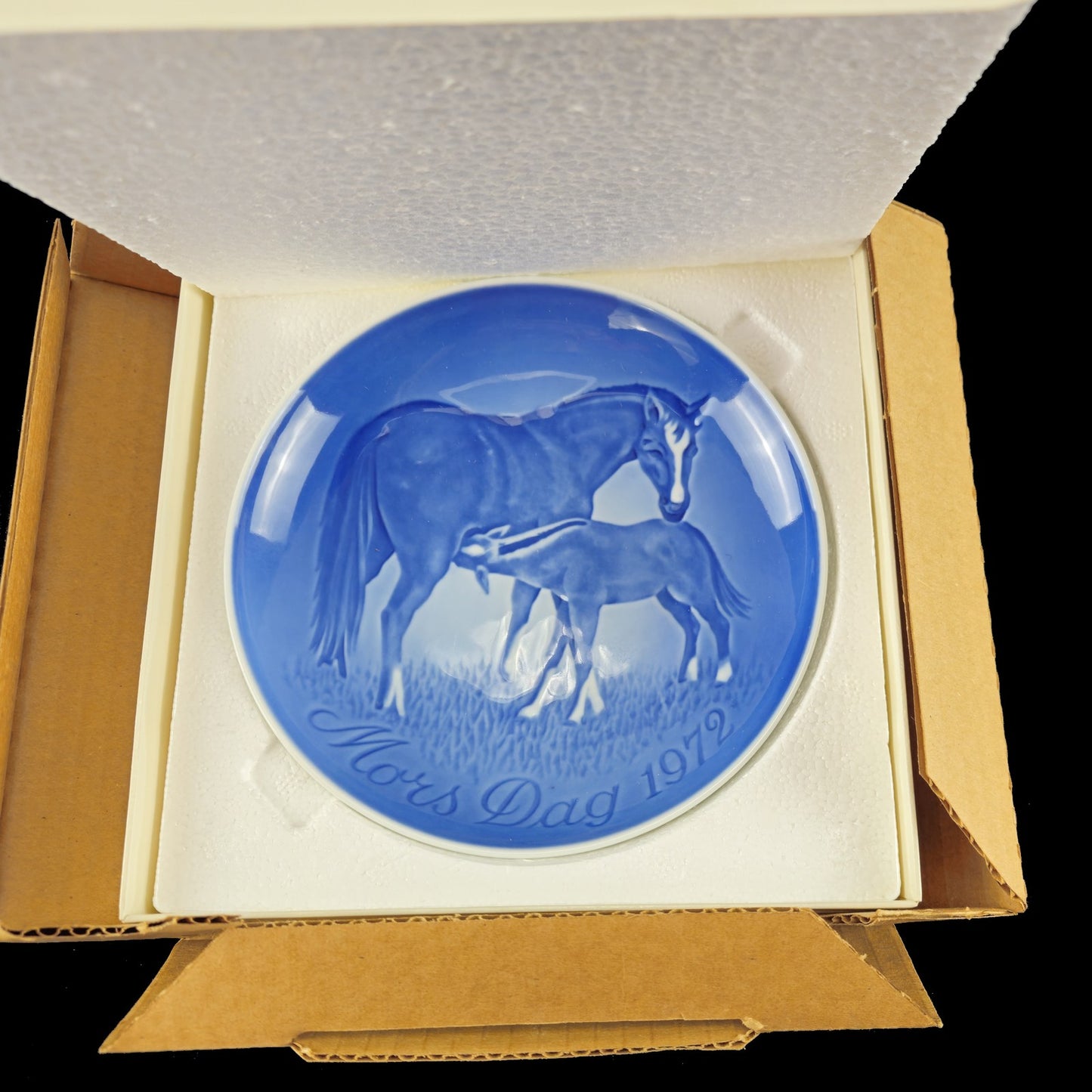 1971 BING & GRONDAHL B & G MORS DAG MOTHER'S DAY PLATE: HORSE WITH FOAL0