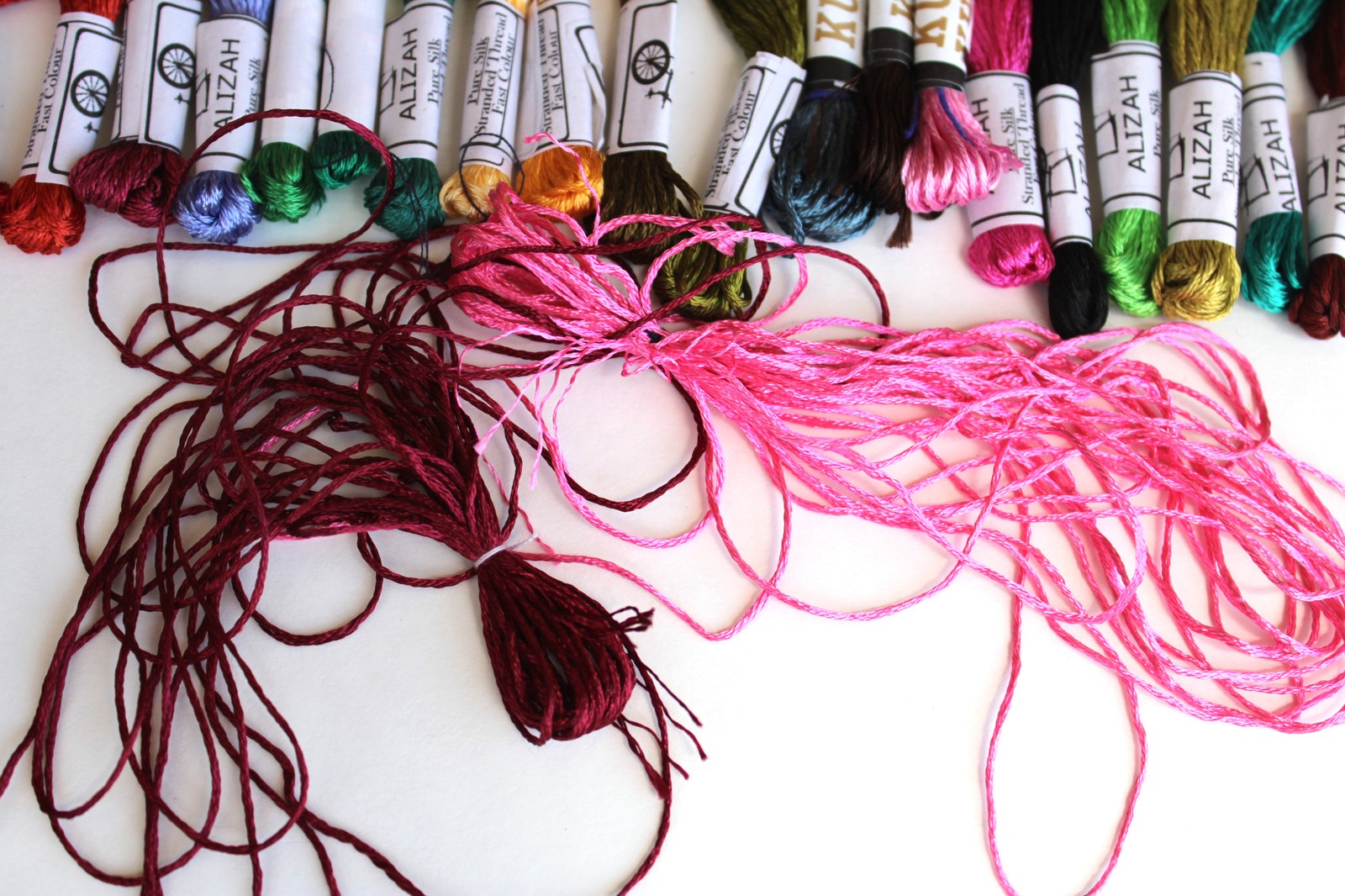 35 SKEINS SILK THREADS:  ALIZAH, KUM AND MISC    BM3