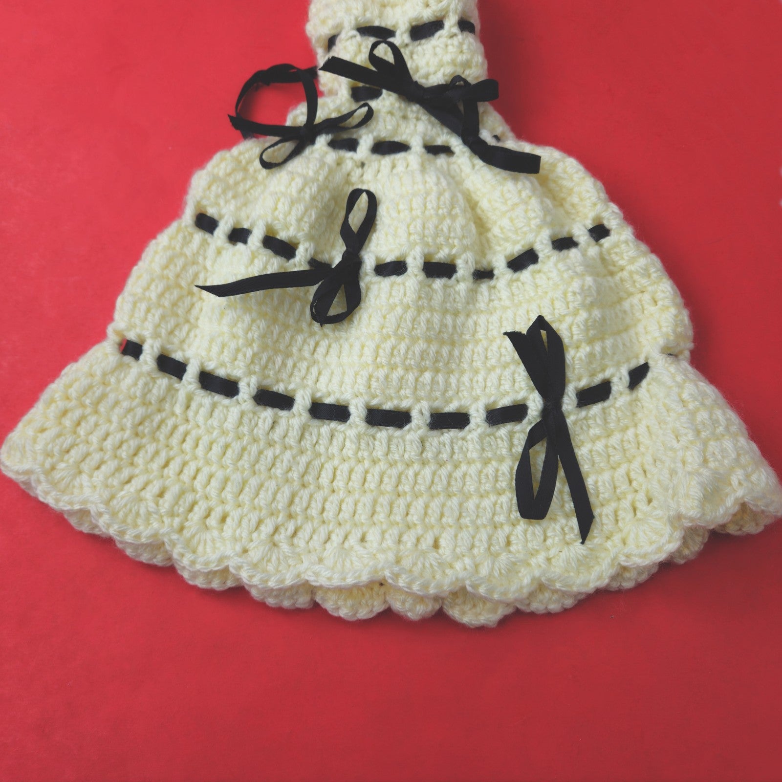 HAND CROCHETED DOLL DRESS   LF2