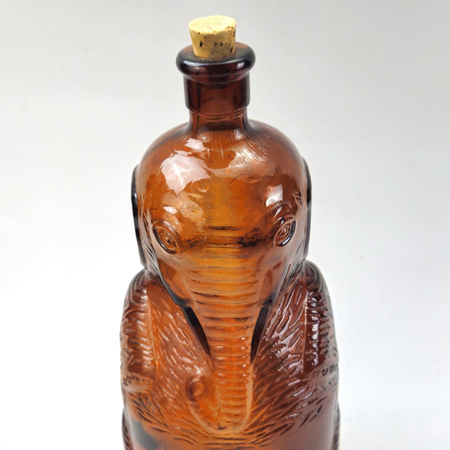 1930s AMBER ELEPHANT BROCKWAY BOTTLE LOT:  CLOROX?2