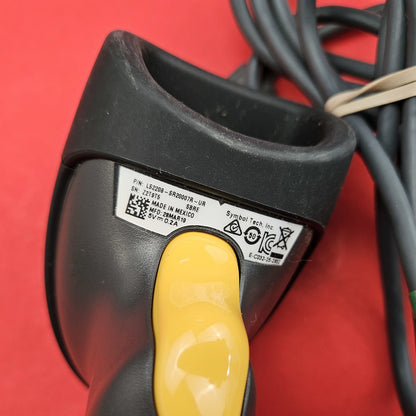 3 MOTOROLA ZEBRA SYMBOL BAR CODE SCANNERS MODEL LS2208   LF1