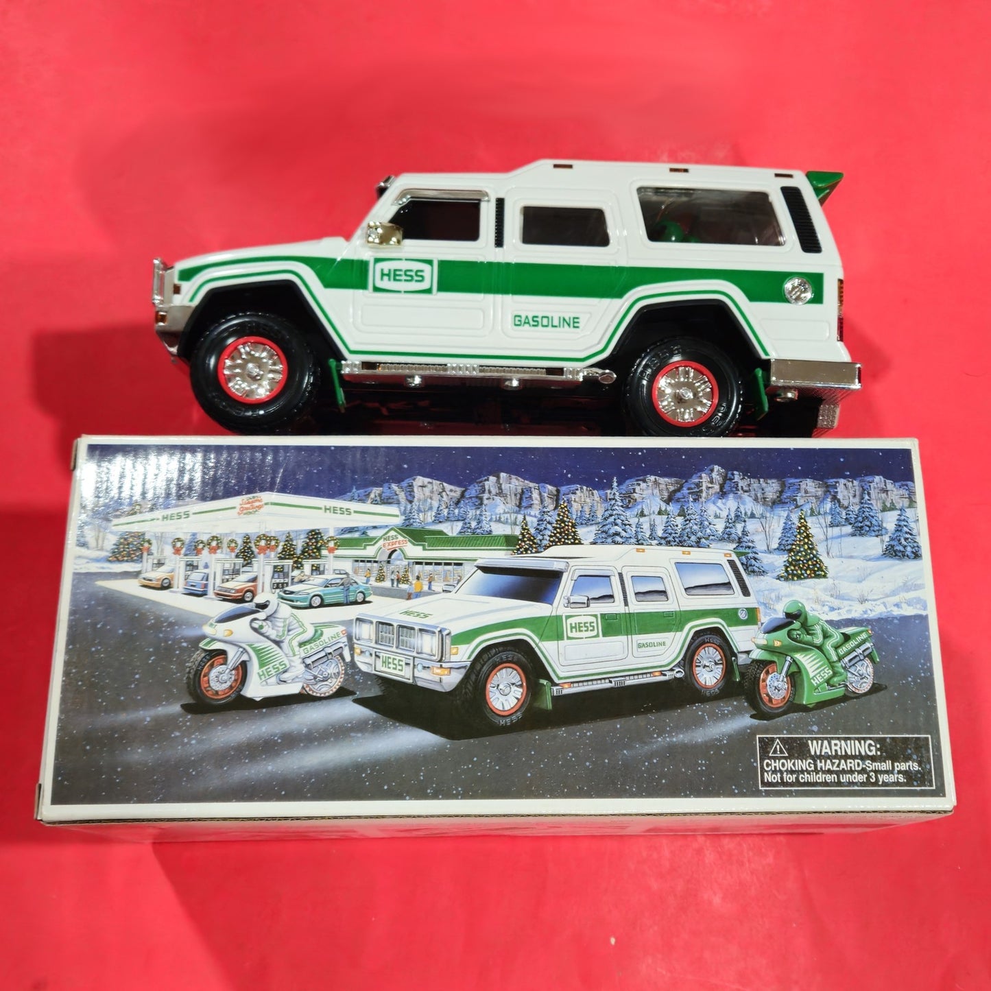 2004 COLLECTIBLE 40TH ANNIVERSARY HESS SPORT UTILITY VEHICLE & MOTORCYCLES   LF4