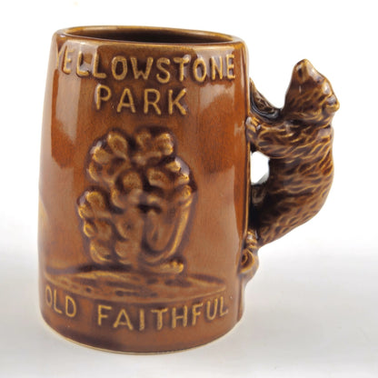 SOUVENIR YELLOWSTONE PARK BEAR MUG      LF2