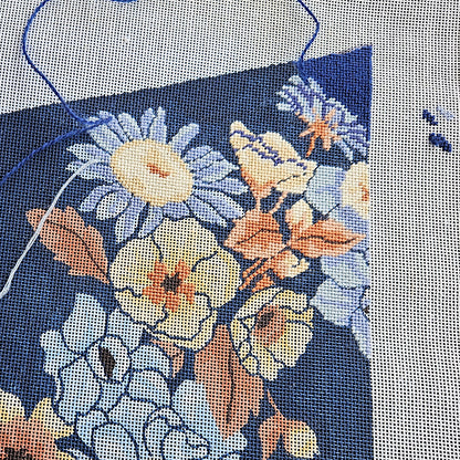 TAPESTRY FAIR HP NEEDLEPOINT CANVAS:  FLORAL PURSE      BM2
