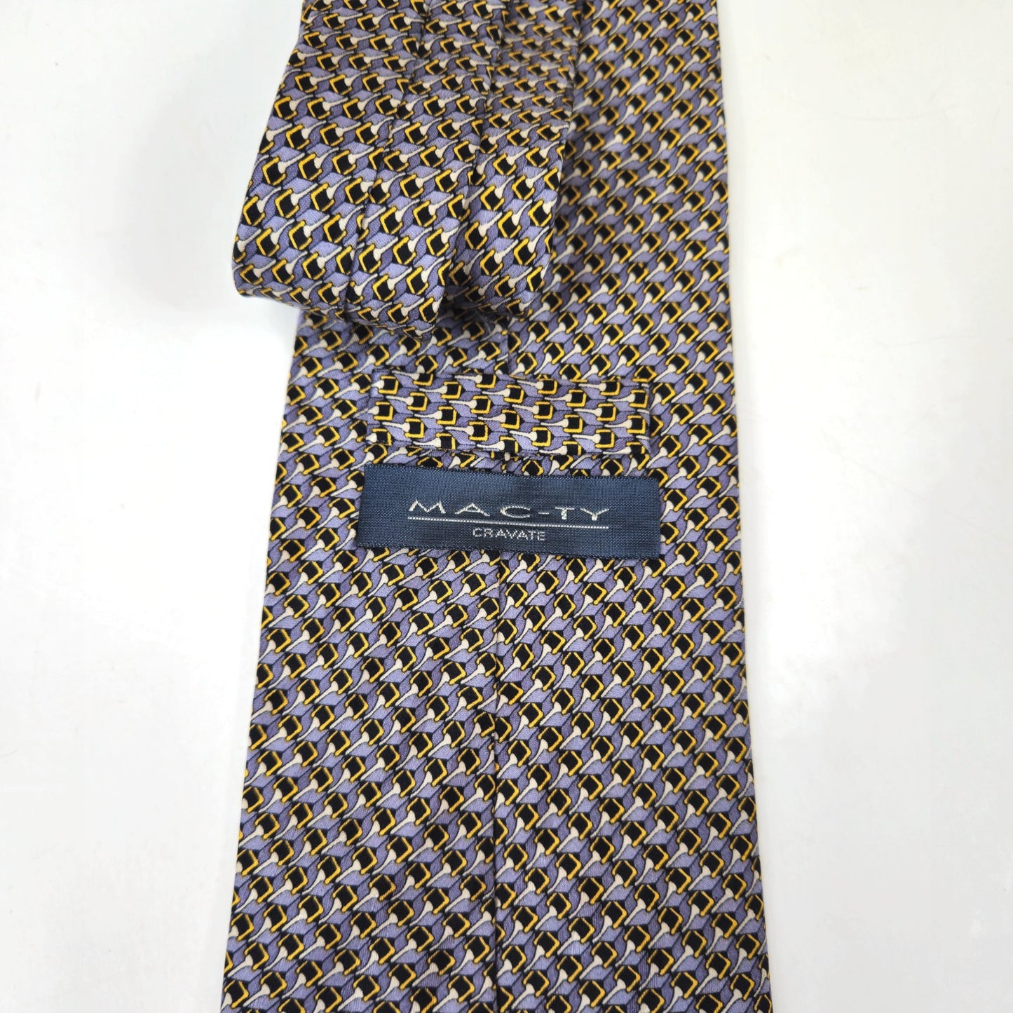 PREOWNED MAC-TY EUROPEAN MEN'S SILK TIE NECKTIE:  NEUTRAL GRAY BLACK ABSTRACT1