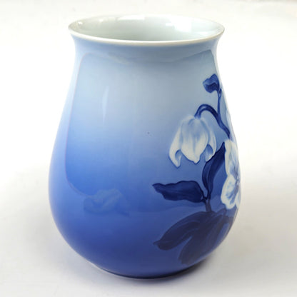 1936 BING & GRONDAHL B & G  DENMARK VASE:  CHRISTMAS ROSE BLUE OMBRE 2021