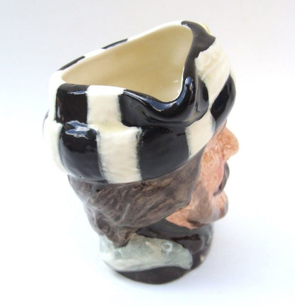 ROYAL DOULTON CHARACTER SMALL JUG: THE TRAPPER D6612  NO BOX     KM3