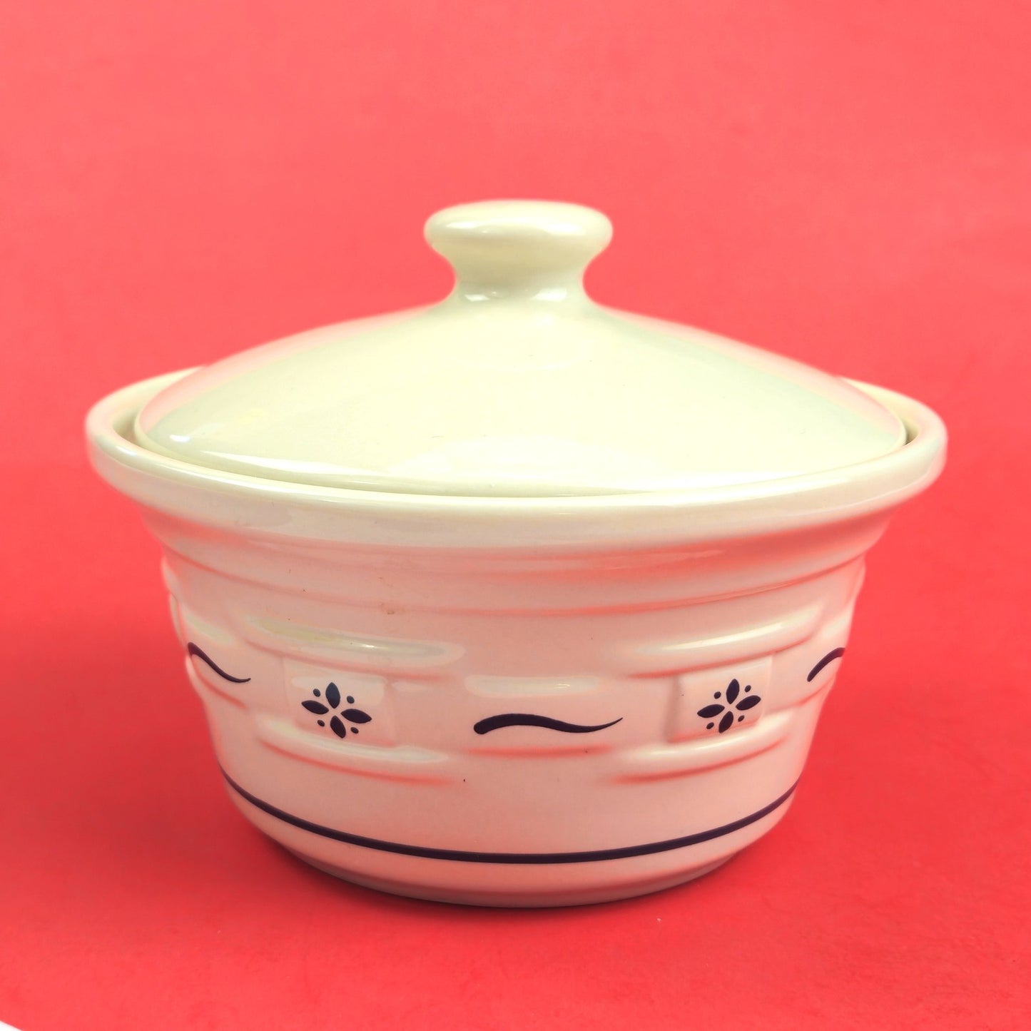 RETIRED LONGABERGER POTTERY:  1 PINT LIDDED CASSEROLE DISH0
