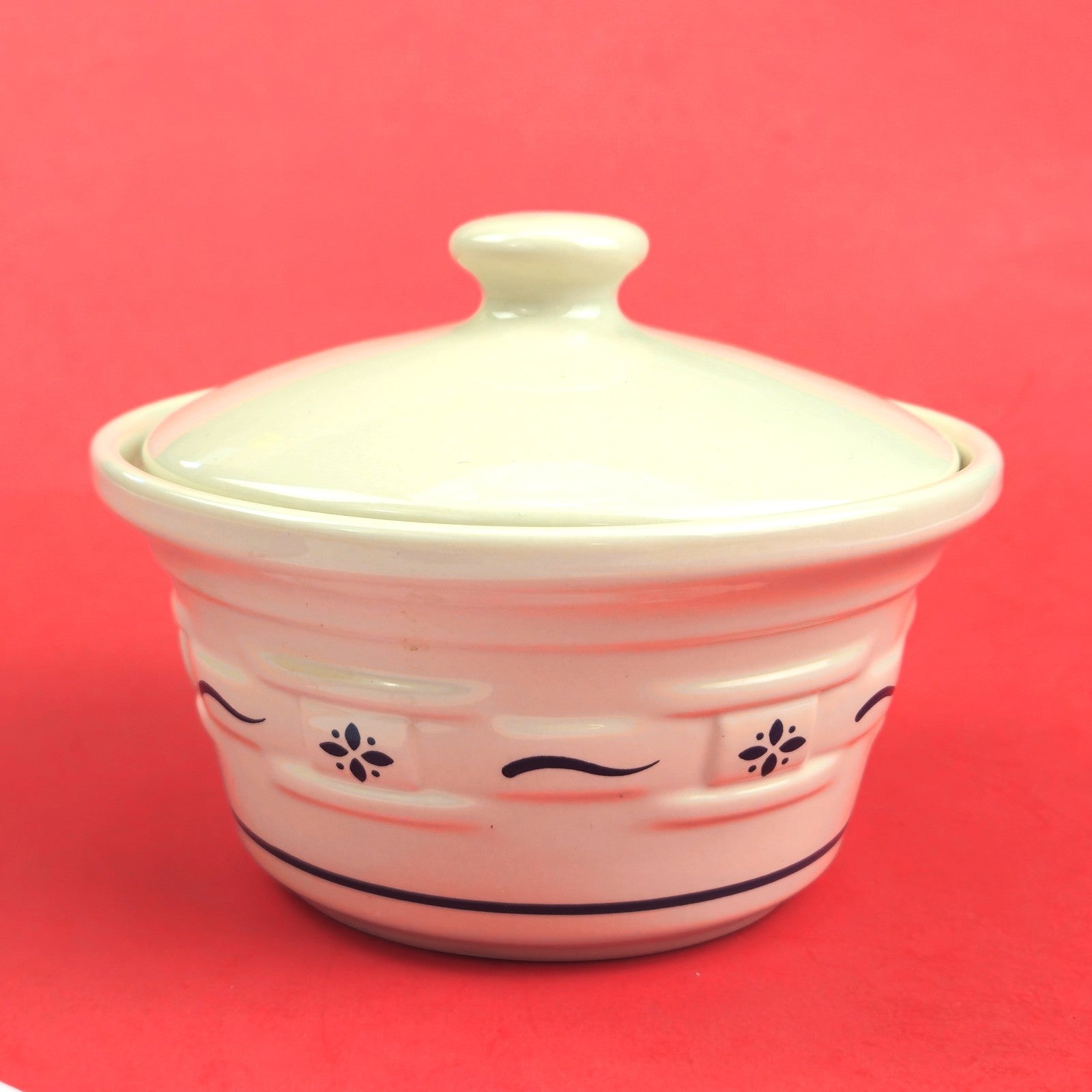RETIRED LONGABERGER POTTERY:  1 PINT LIDDED CASSEROLE DISH0