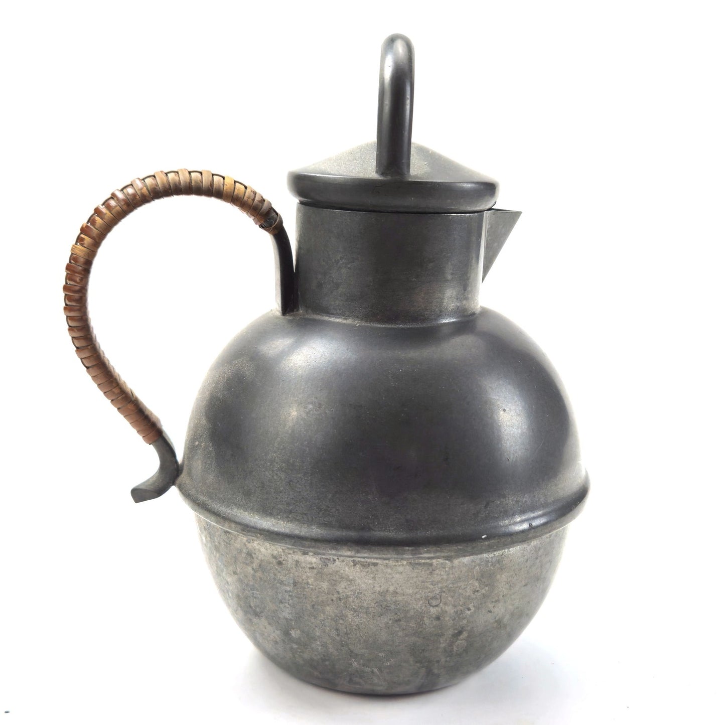 VINTAGE NASCO PEWTER TEAPOT #203 WITH RATTAN HANDLE0