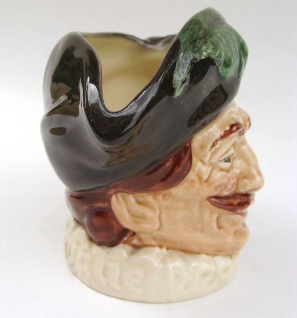 ROYAL DOULTON SMALL CHARACTER JUG: CAVALIER STYLE 2 D6173  NO BOX       KM1
