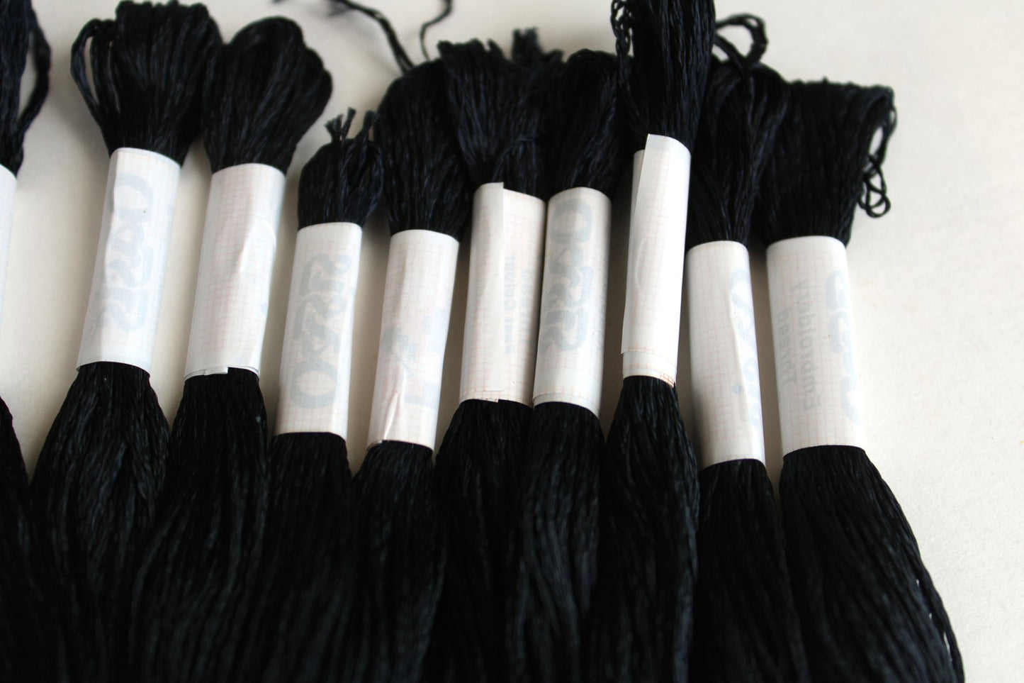 12 SKEINS OASIS SILK RAYON THREADS:  BLACK    BM1