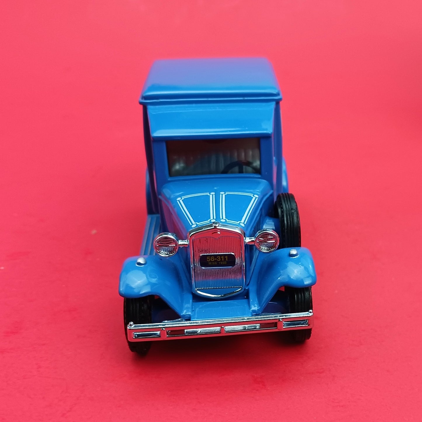 MATCHBOX POWER OF THE PRESS COLLECTIBLE: 1930 FORD VAN WASHINGTON POST YPP-08 FM2