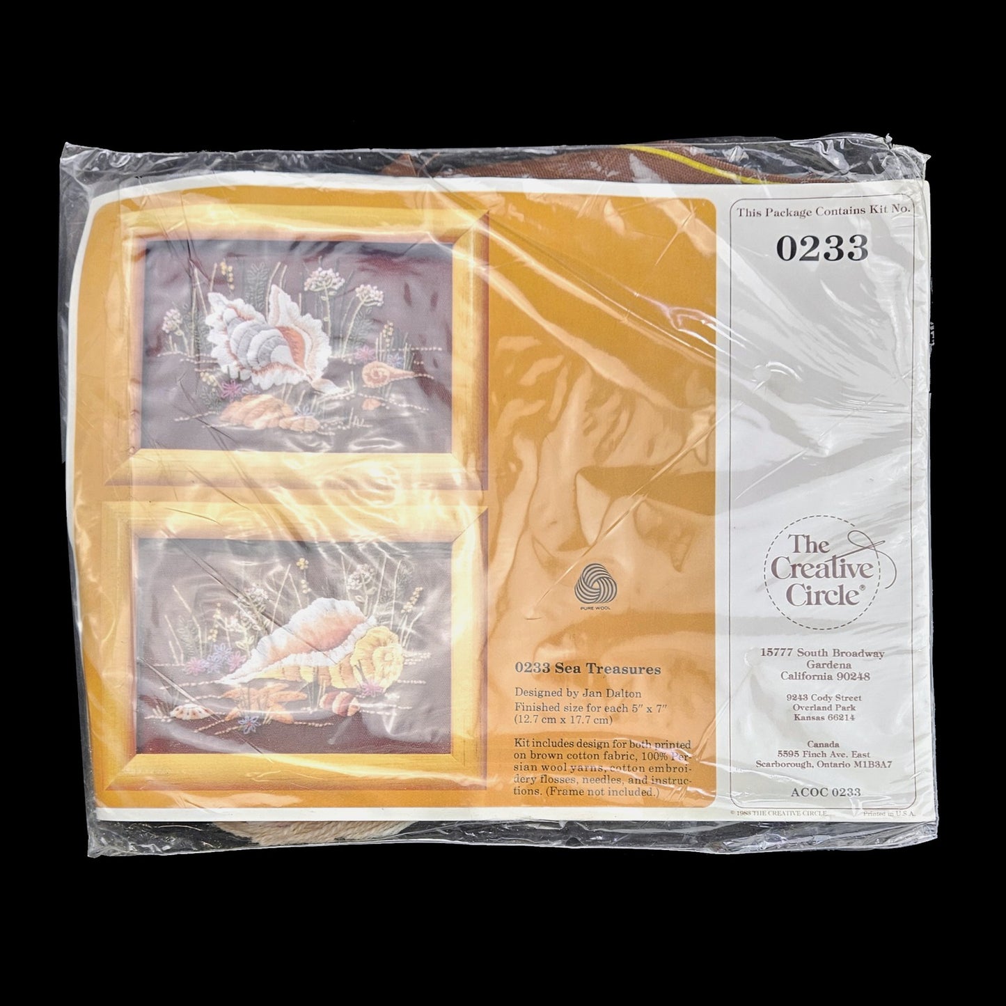 THE CREATIVE CIRCLE STAMPED EMBROIDERY KIT:  0233 SEA TREASURES     LF1