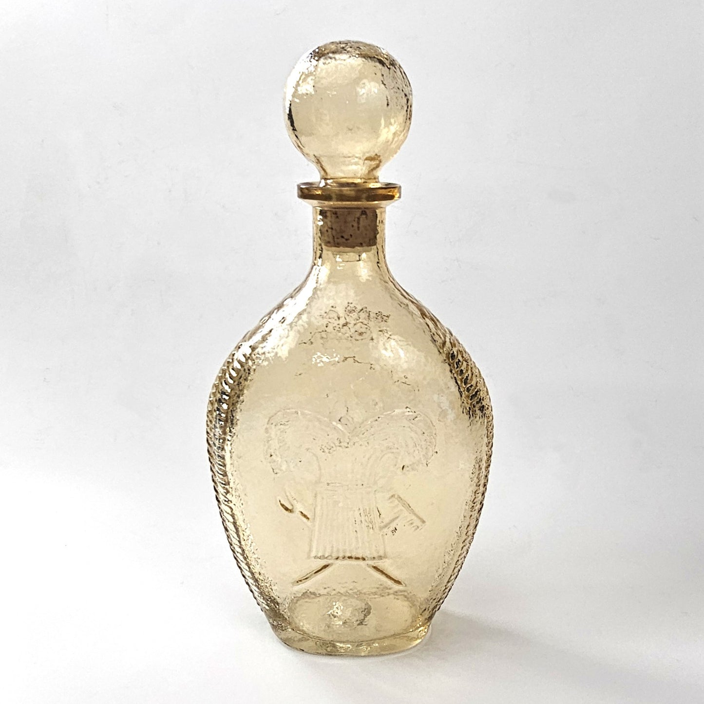 VINTAGE 1960s LORD CALVERT WHISKEY GLASS DECANTER:  HORN OF PLENTY    DJ2