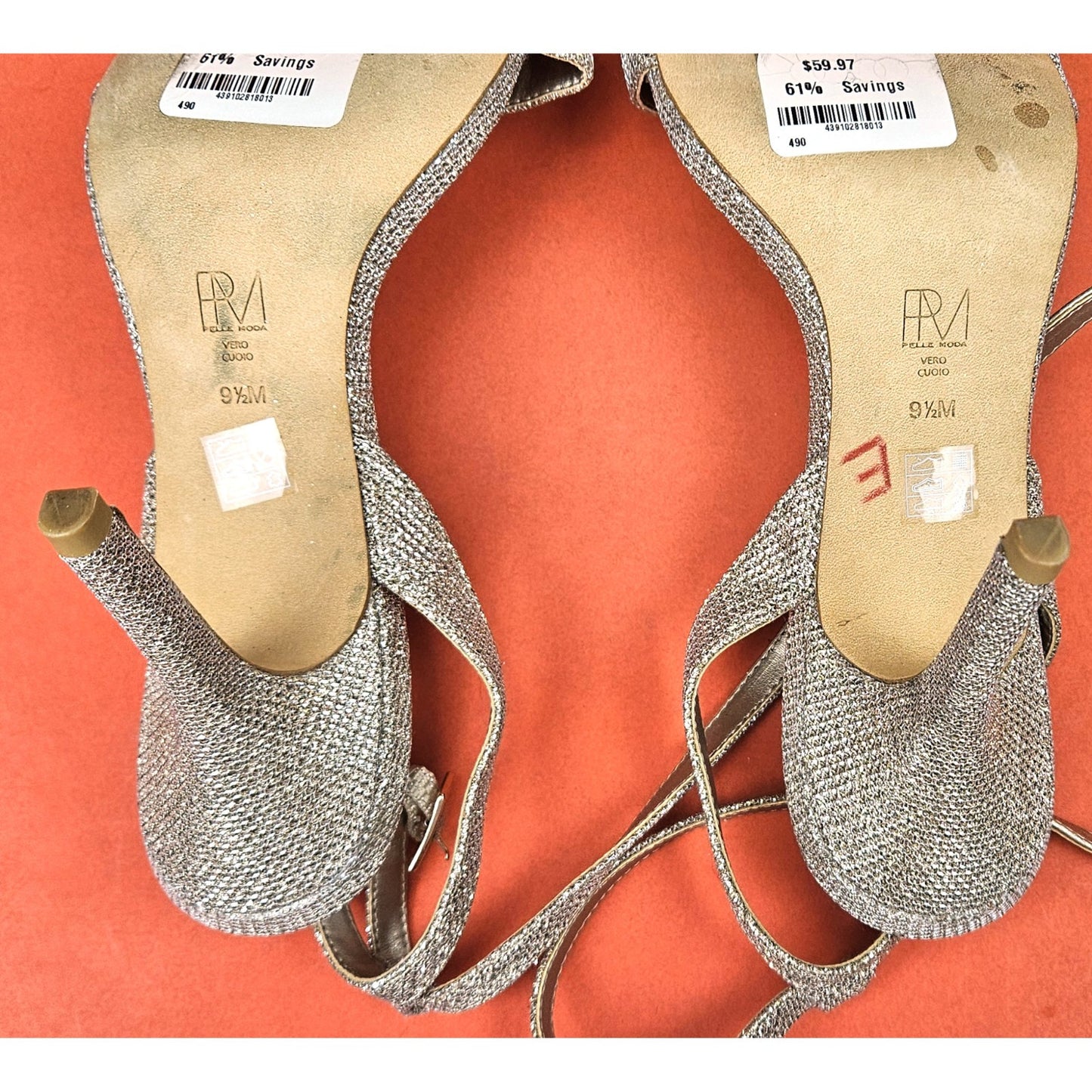 PREOWNED PELLE MODA GOLD GLITTERY WOMENS HEELS SHOES SIZE 9.5   LF3