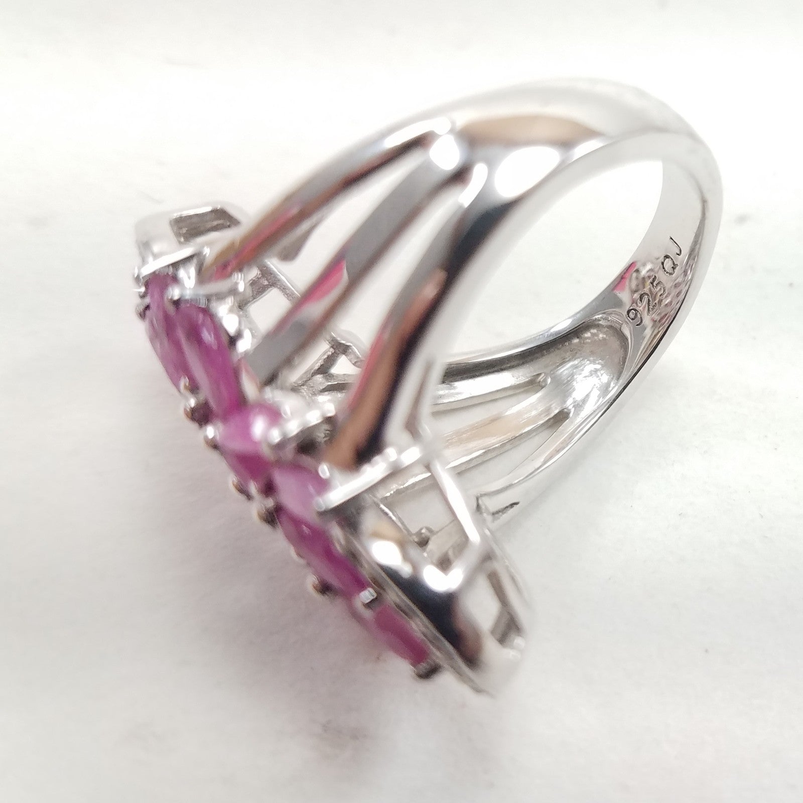 QUINTESSENCE JEWELERY CLUSTER RING PINK W/ MARCASITE SZ 6, SS 925   RDO2
