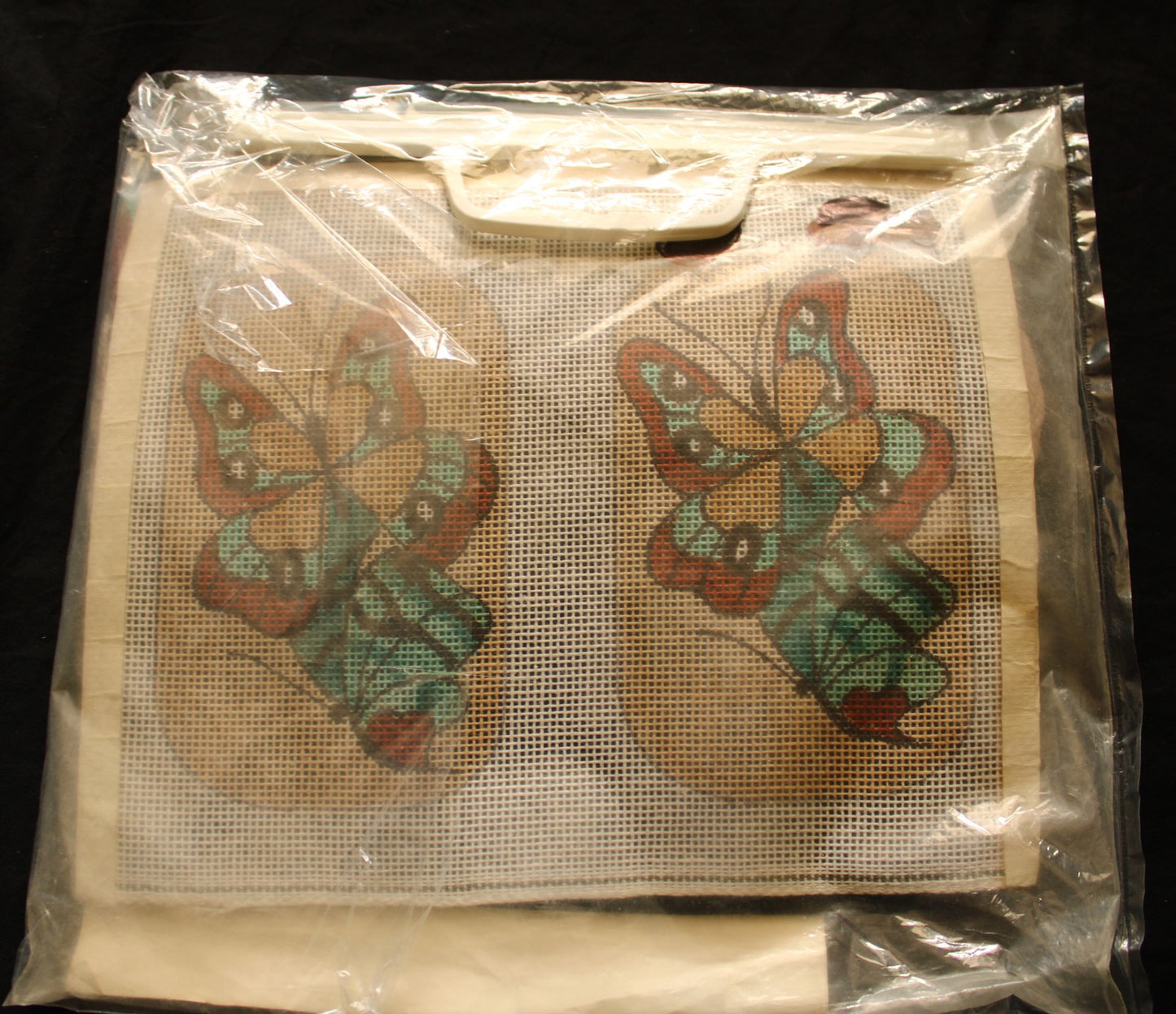 9 CROSS STITCH & 1 NP, EMBROIDERY KIT LOT:  CHRISTMAS, CELL PHONE CASE, BABY  BM7
