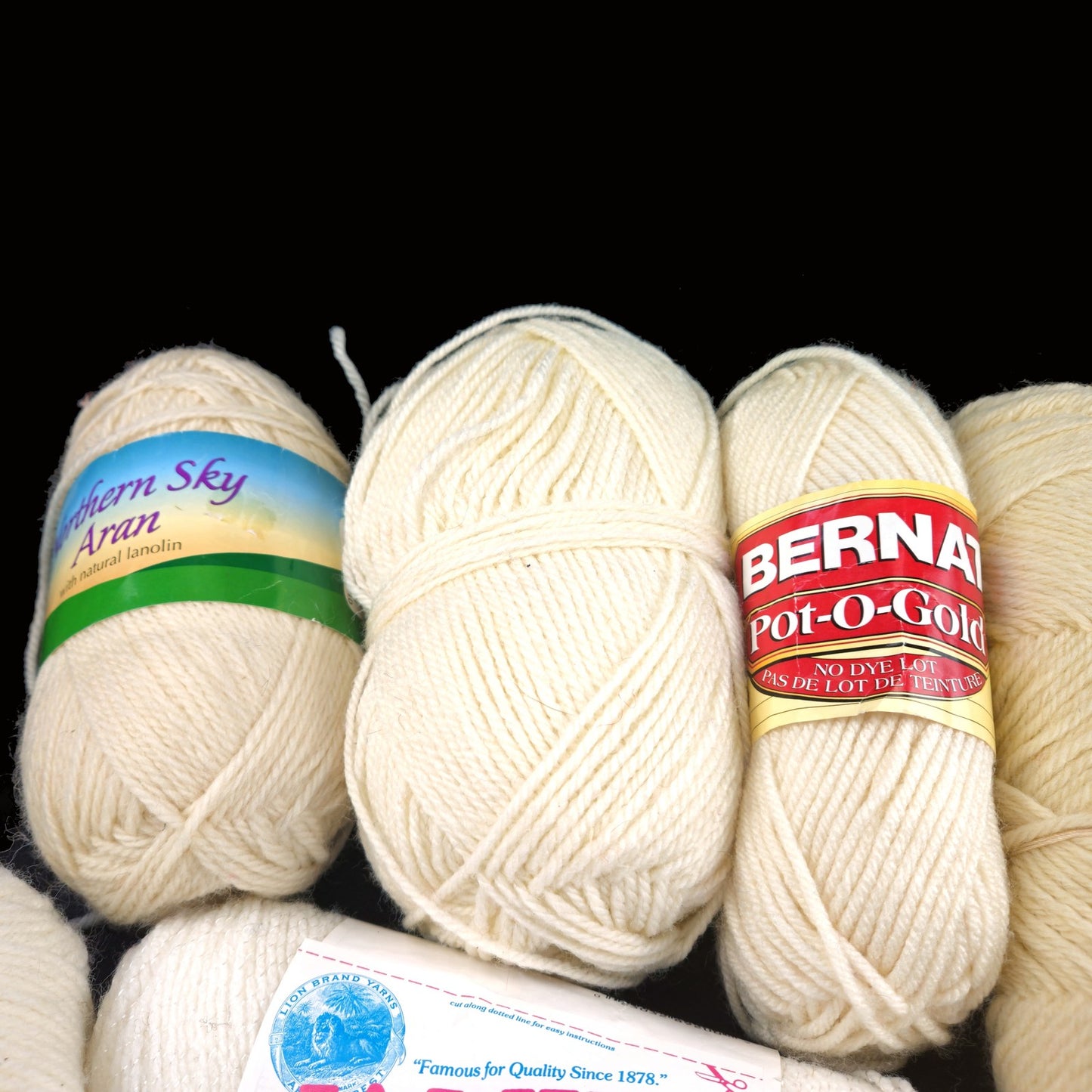 10 SK VINTAGE KNITTING CROCHET RESCUE 1 lb 9 oz YARN LOT: IVORY WHITE BEIGE   LF1