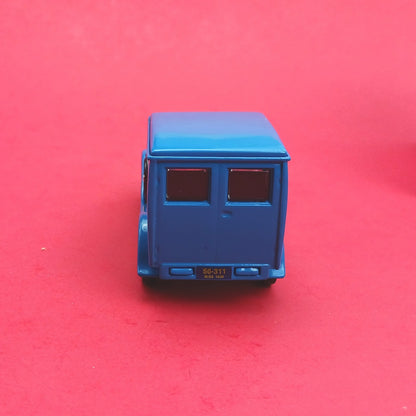 MATCHBOX POWER OF THE PRESS COLLECTIBLE: 1930 FORD VAN WASHINGTON POST YPP-08 FM4