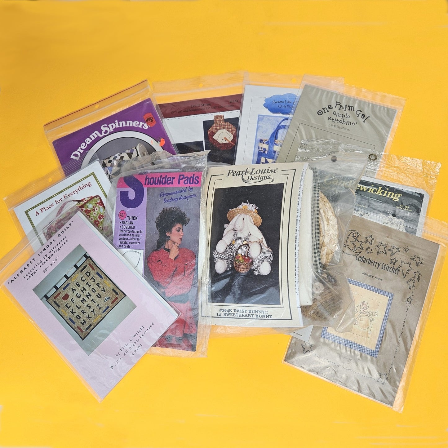 9 SEWING / QUILTING PATTERN PROJECT LOT    BM0