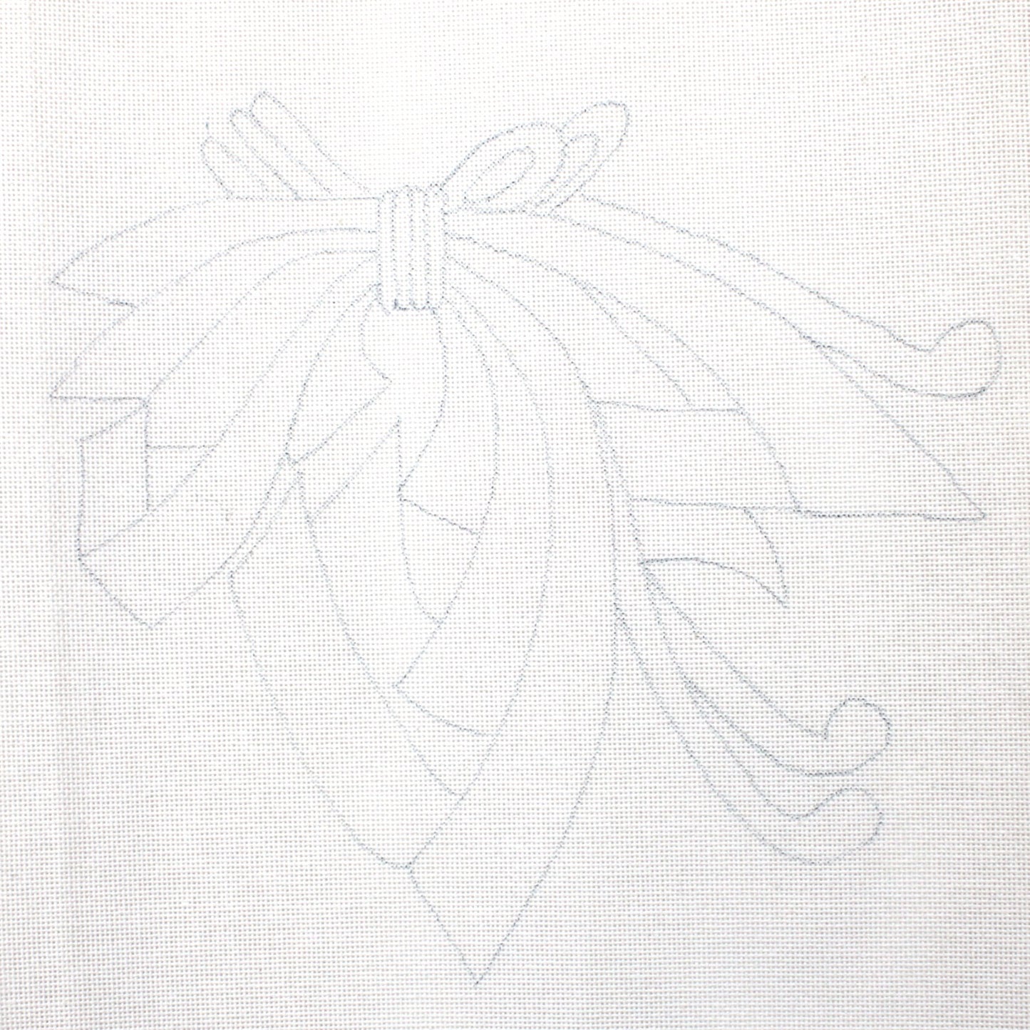 NEEDLEPOINT CANVAS:  RIBBON DRAWING     BM0
