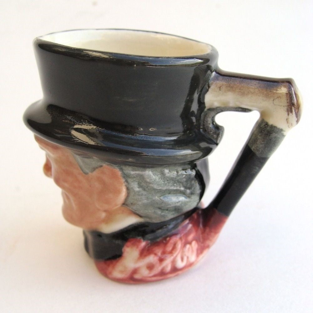 ROYAL DOULTON CHARACTER MINI JUG: JOHN PEEL D6130 VAR. 1  NO BOX     KM1